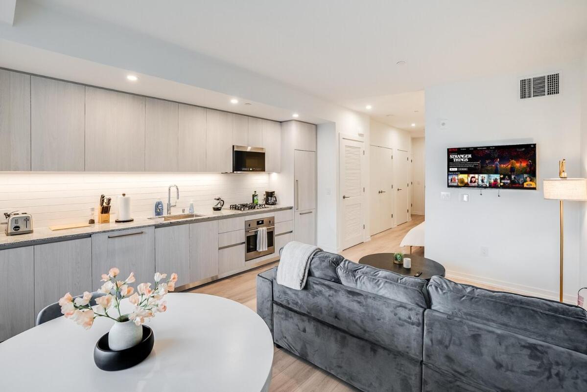 Appartement Spacious - Hollywood Pool, Parking, Sauna